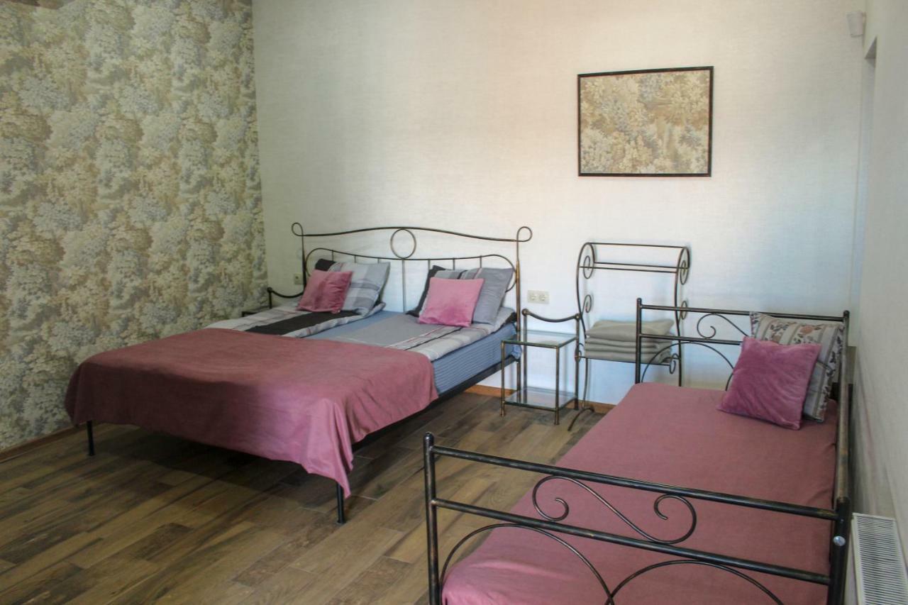 3 Studio Tbilisi Zimmer foto